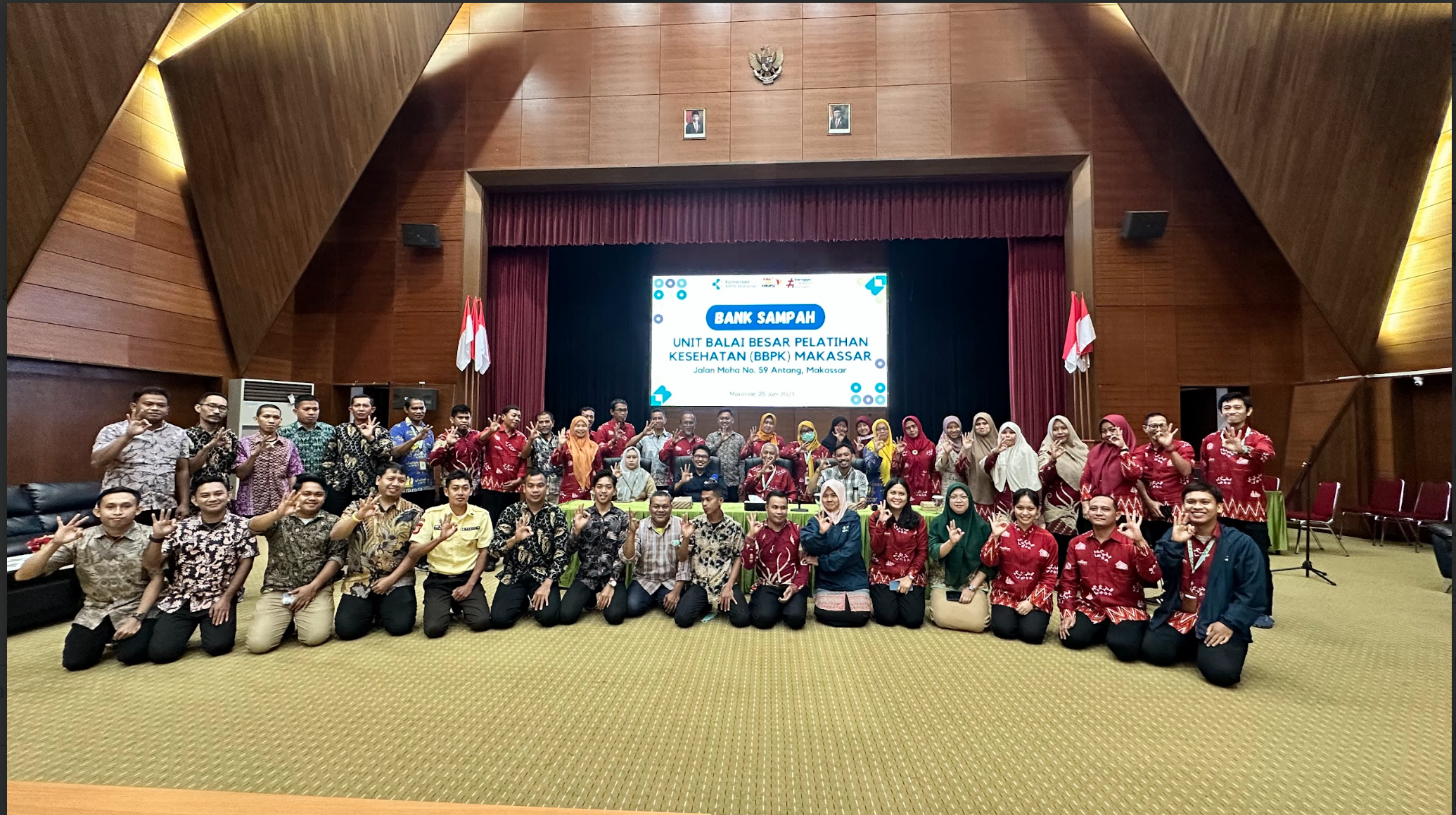 Pembentukan Unit Pengelolaan Bank Sampah di BBPK Makassar